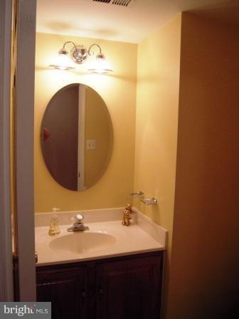 6812 Earthstar Court Springfield, VA 22152 - Photo 18 of 29 Half bath