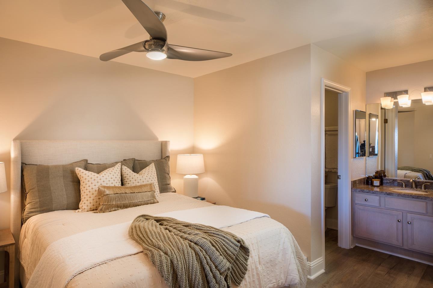 125 Surf Way, Unit 311 Monterey, CA 93940 - Photo 8 of 10