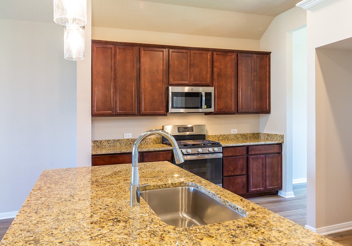 3317 Rolling View Court Conroe, TX 77301 - Photo 8 of 27