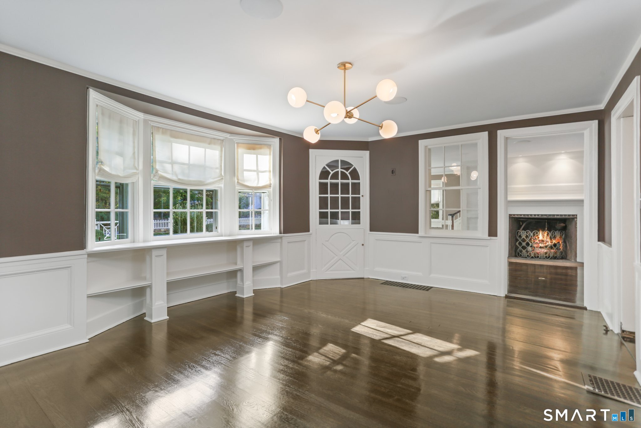 890 Silvermine Road New Canaan, CT 06840 - Photo 5 of 30 Dining room with built ins