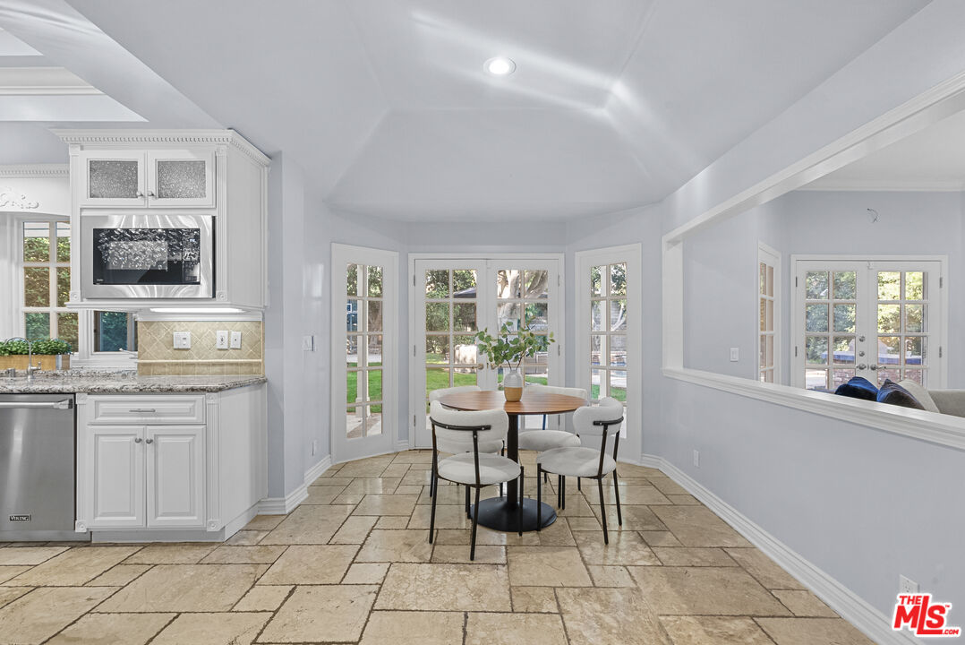 18779 Willowtree Lane Porter Ranch, CA 91326 - Photo 12 of 63