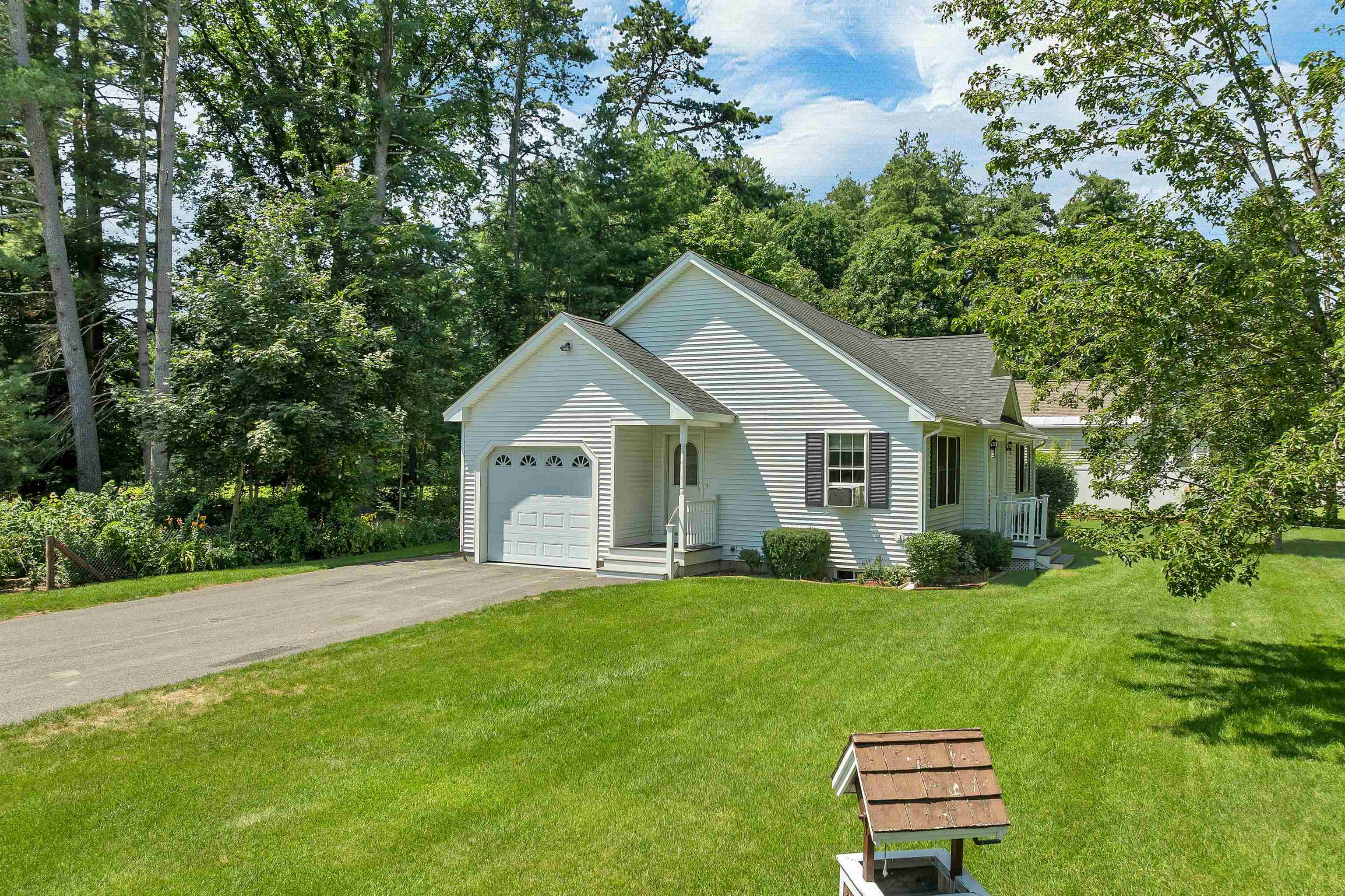 11 Burnham Road Hudson, NH 03051 - Photo 3 of 49 Gallery Image 3