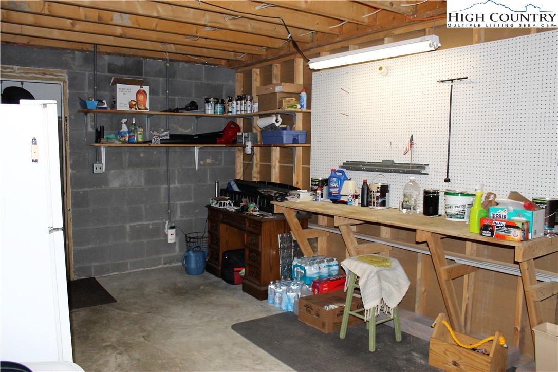 58 Windridge Road Newland, NC 28657 - Photo 27 of 40 Gallery Image 27