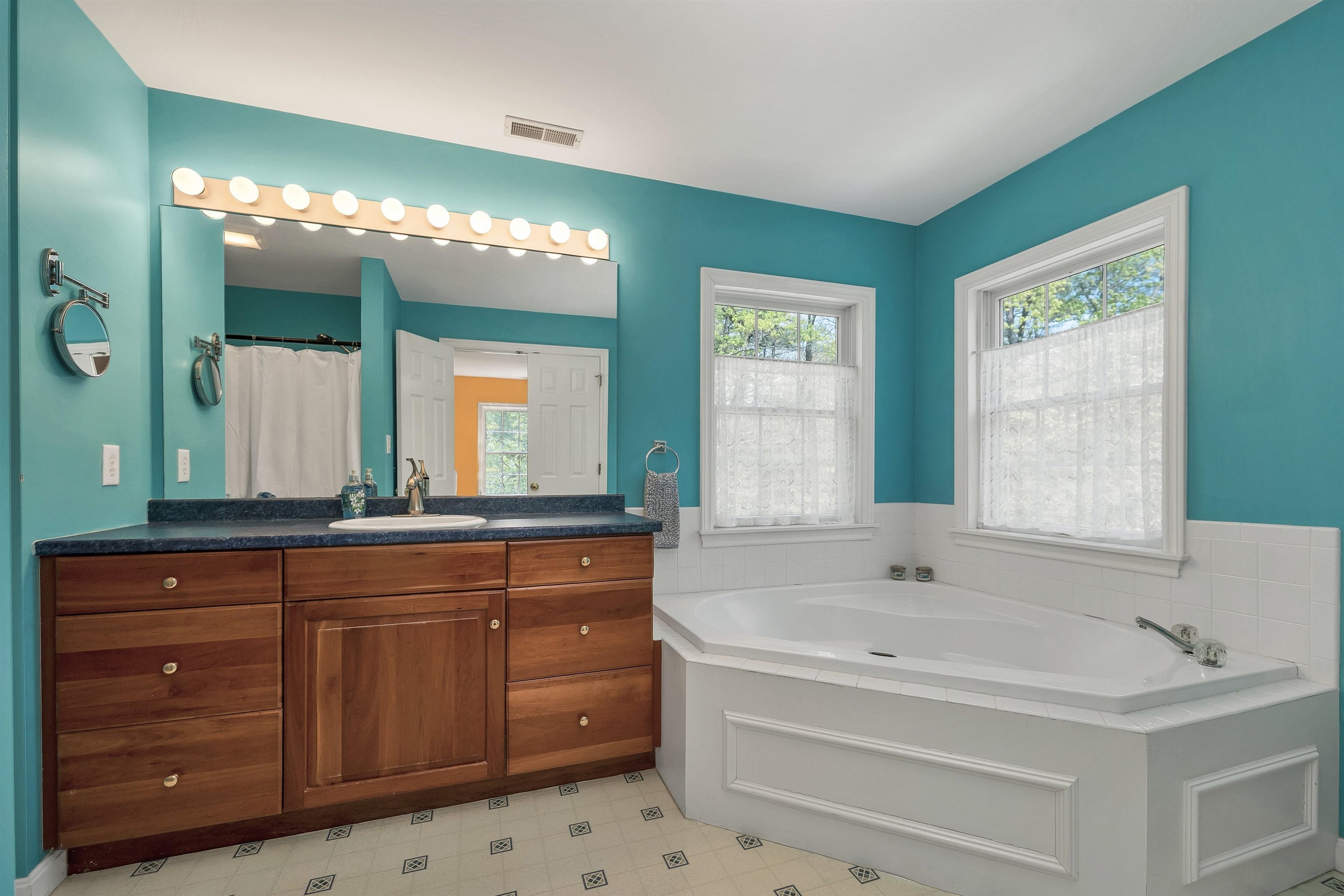 281 New Boston Road Bedford, NH 03110 - Photo 35 of 53