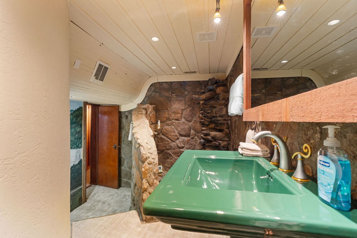 1210 King Gap Road Highlands, NC 28741 - Photo 53 of 98 Gallery Image 53