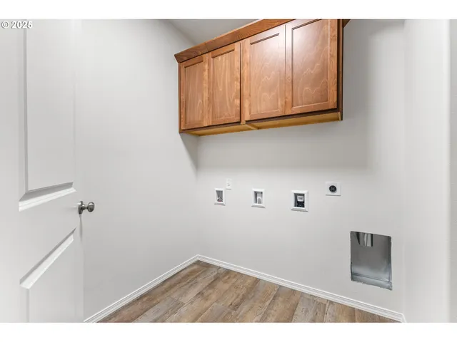 $450,000 | 1555 Adams Street, Independence, OR 97351