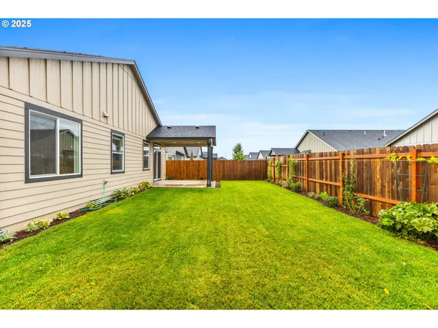 $450,000 | 1555 Adams Street, Independence, OR 97351