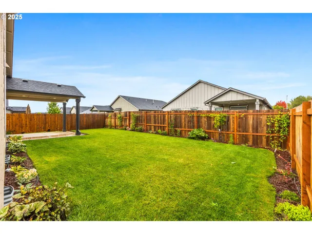 $450,000 | 1555 Adams Street, Independence, OR 97351