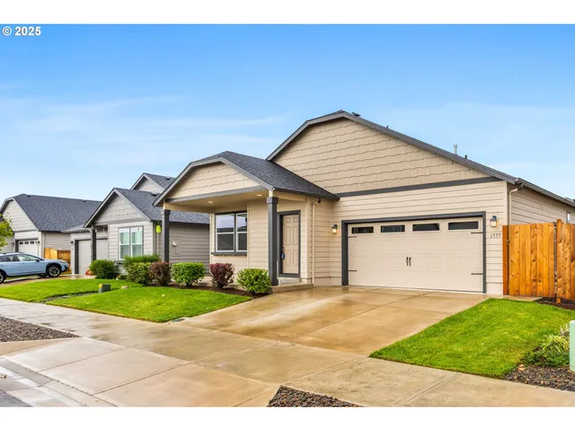 $450,000 | 1555 Adams Street, Independence, OR 97351
