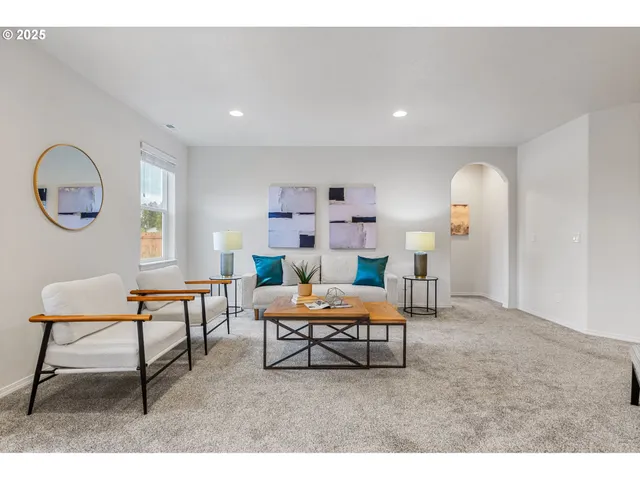 $450,000 | 1555 Adams Street, Independence, OR 97351