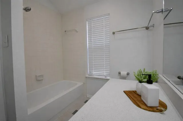 $2,800 | 2035 Lansdown Drive, Carrollton, TX 75010