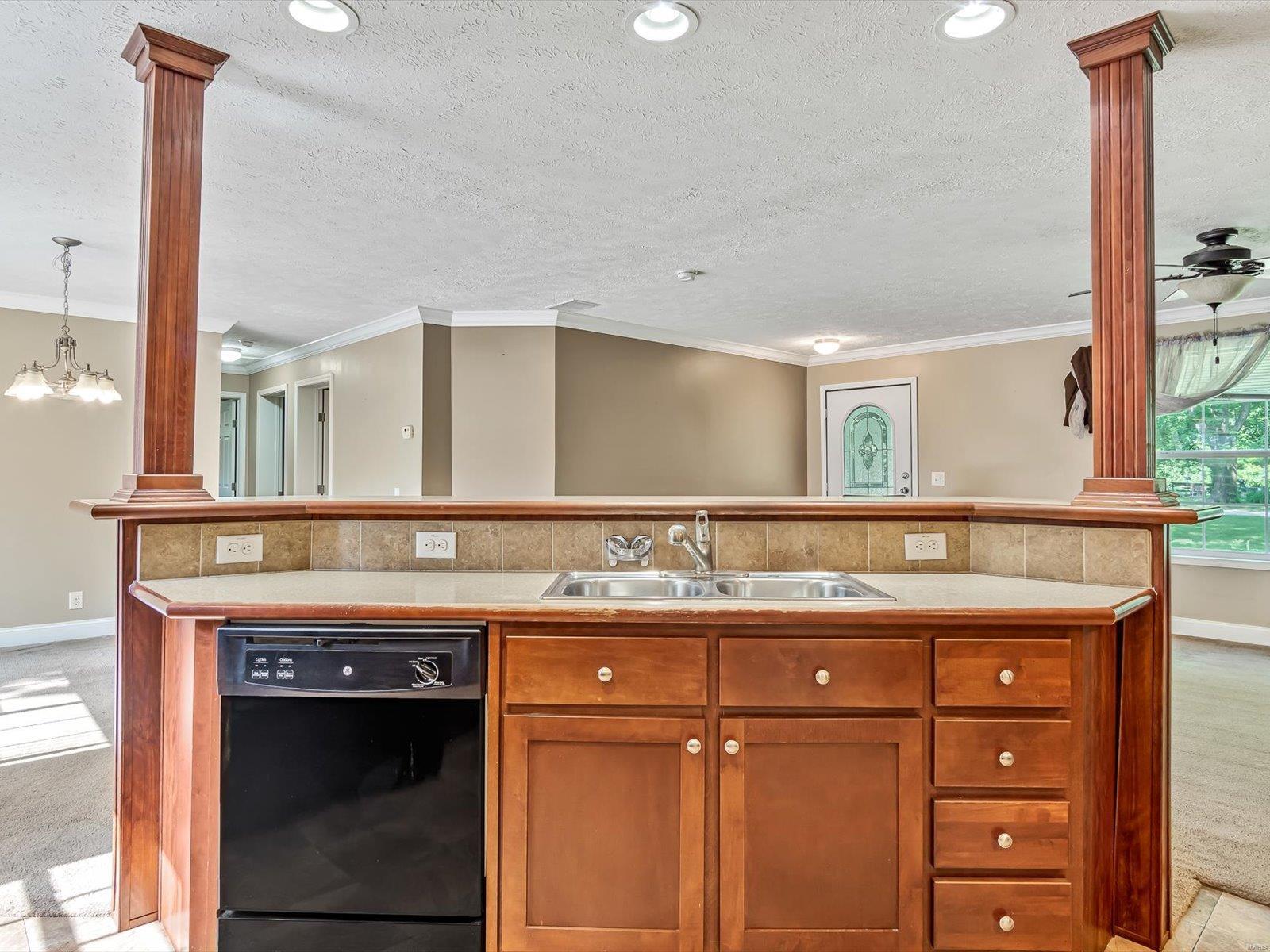309 Union Hill Road Fairview Heights, IL 62208 - Photo 6 of 30 Gallery Image 6