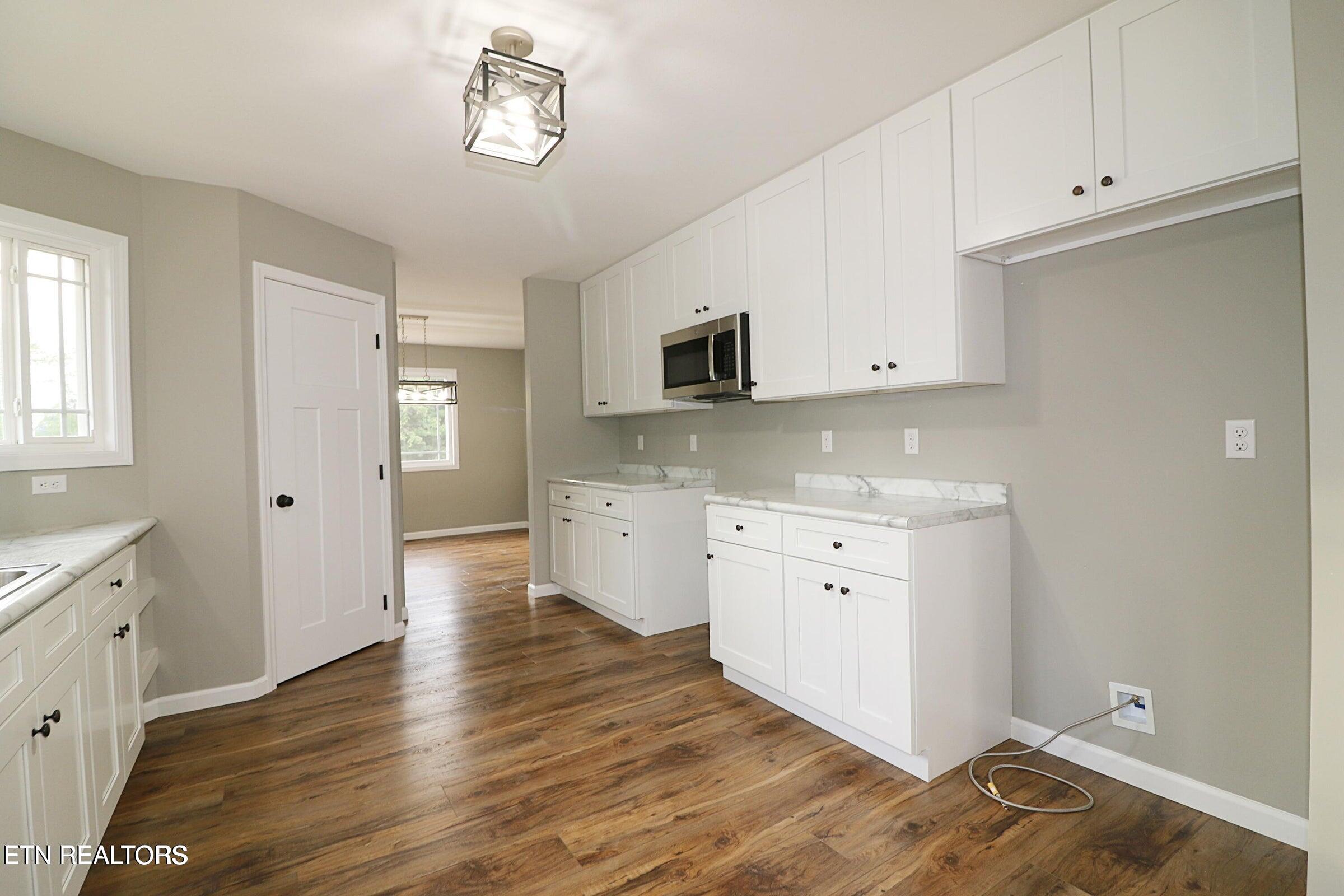 1045 Toomey Fls Road Oneida, TN 37841 - Photo 13 of 57 20240727030640296316000000-o