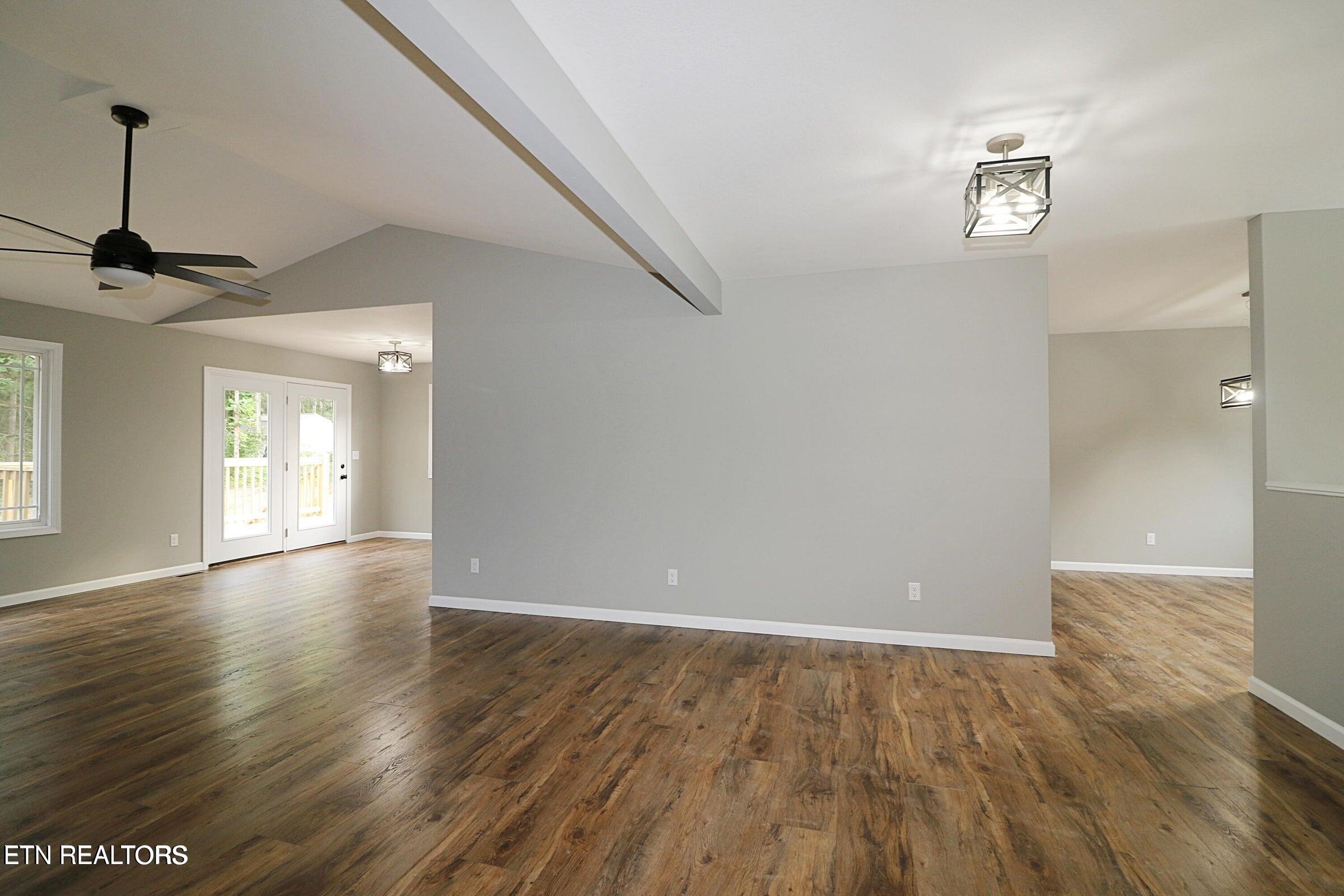 1045 Toomey Fls Road Oneida, TN 37841 - Photo 5 of 57 20240727030546611570000000-o
