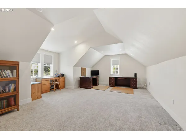 $875,000 | 85069 Ridge Top Drive, Eugene, OR 97405