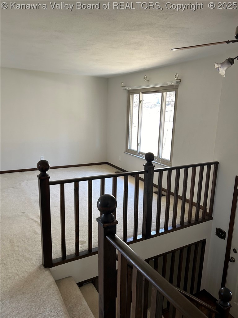 687 McCloud Road Winfield, WV 25213 - Photo 2 of 10 Gallery Image 2