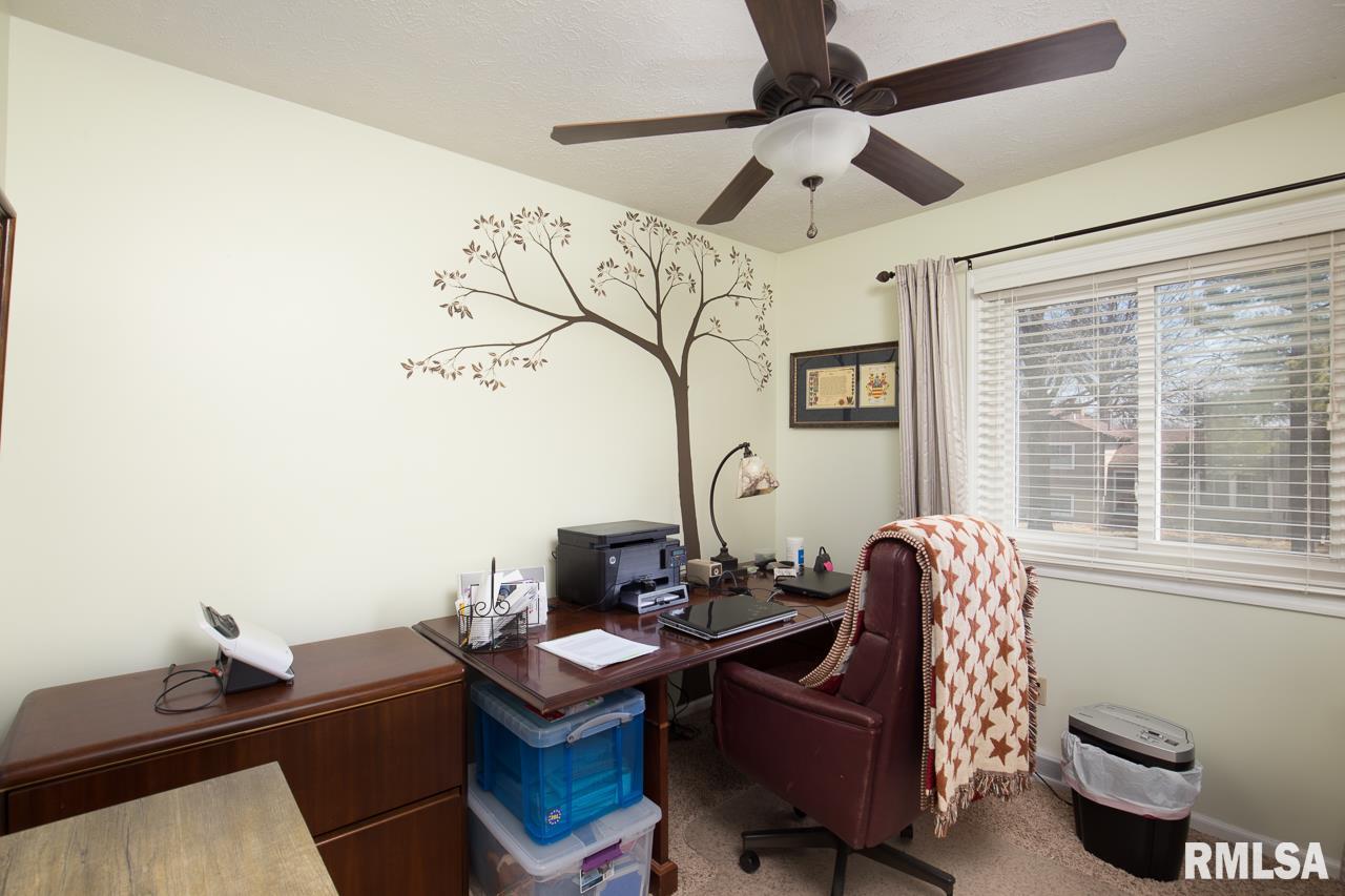 5638 Appomattox Road Davenport, IA 52806 - Photo 10 of 15 Gallery Image 10