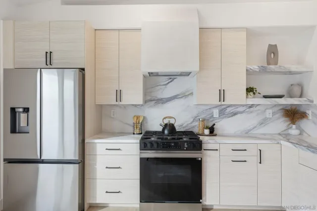 $929,000 | 183 Plumosa Street, Oceanside, CA 92058