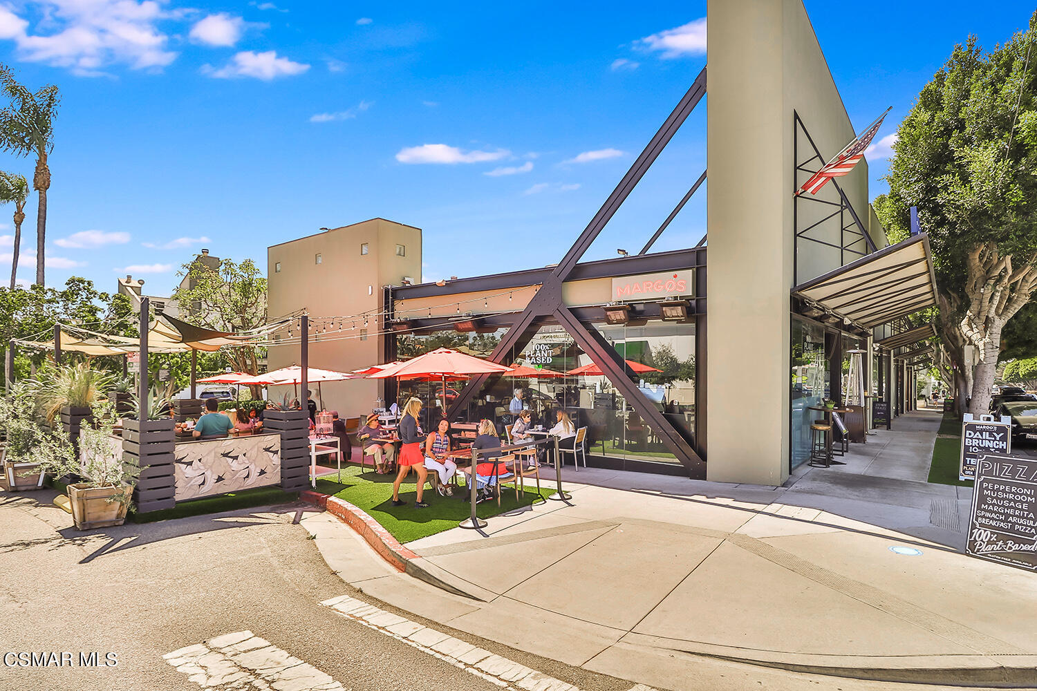 844 16th Street, Unit 5 Santa Monica, CA 90403 - Photo 30 of 31 a view of street with shops
