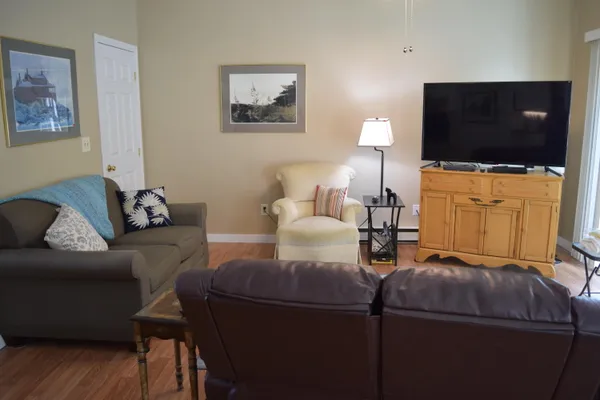 $389,000 | 20 Sadler Drive, Unit 20, Brunswick, ME 04011