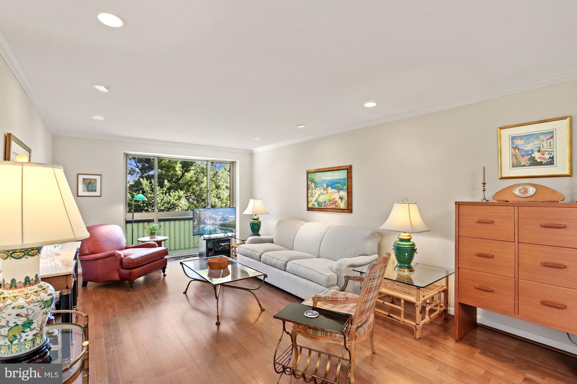 2711 Ordway Street Northwest, Unit 305 Washington, DC 20008 - Photo 13 of 31