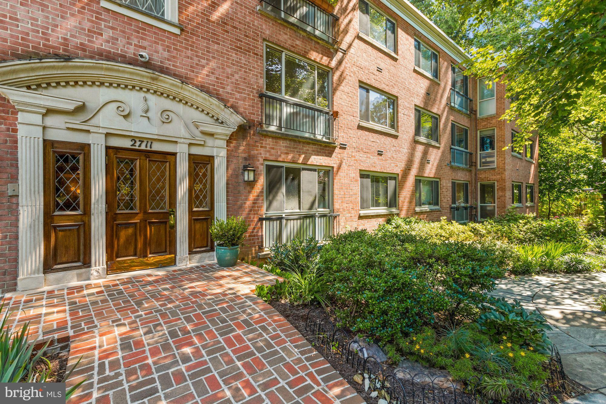 2711 Ordway Street Northwest, Unit 305 Washington, DC 20008 - Photo 2 of 31