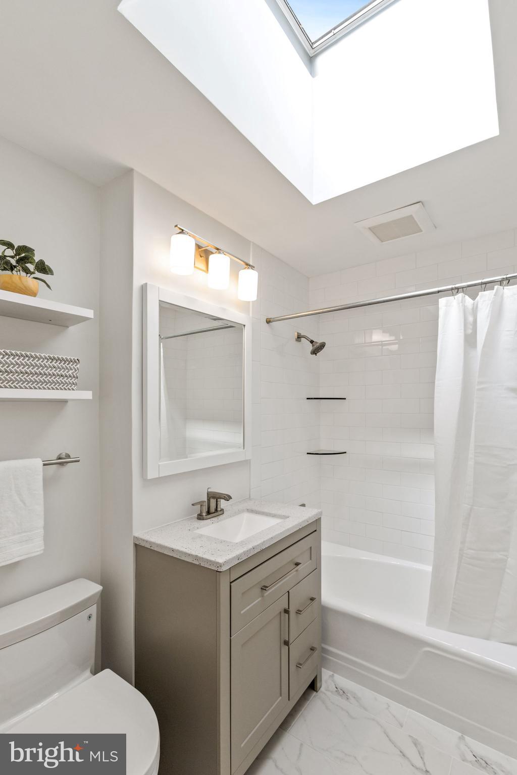 2711 Ordway Street Northwest, Unit 305 Washington, DC 20008 - Photo 21 of 31