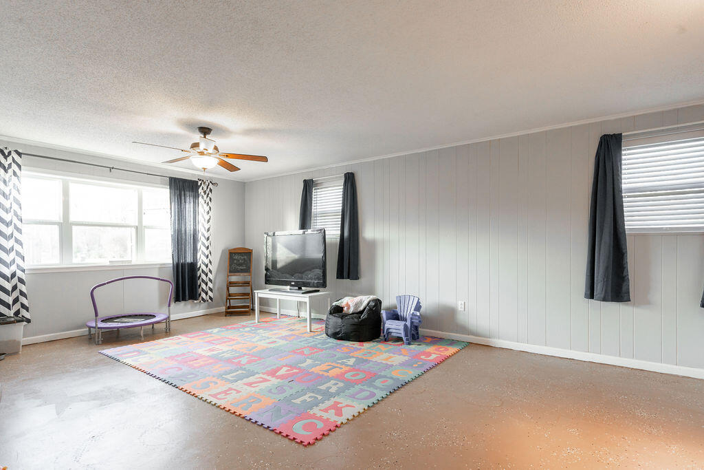 401 Graham Circle Rock Spring, GA 30739 - Photo 32 of 40 401Graham-35