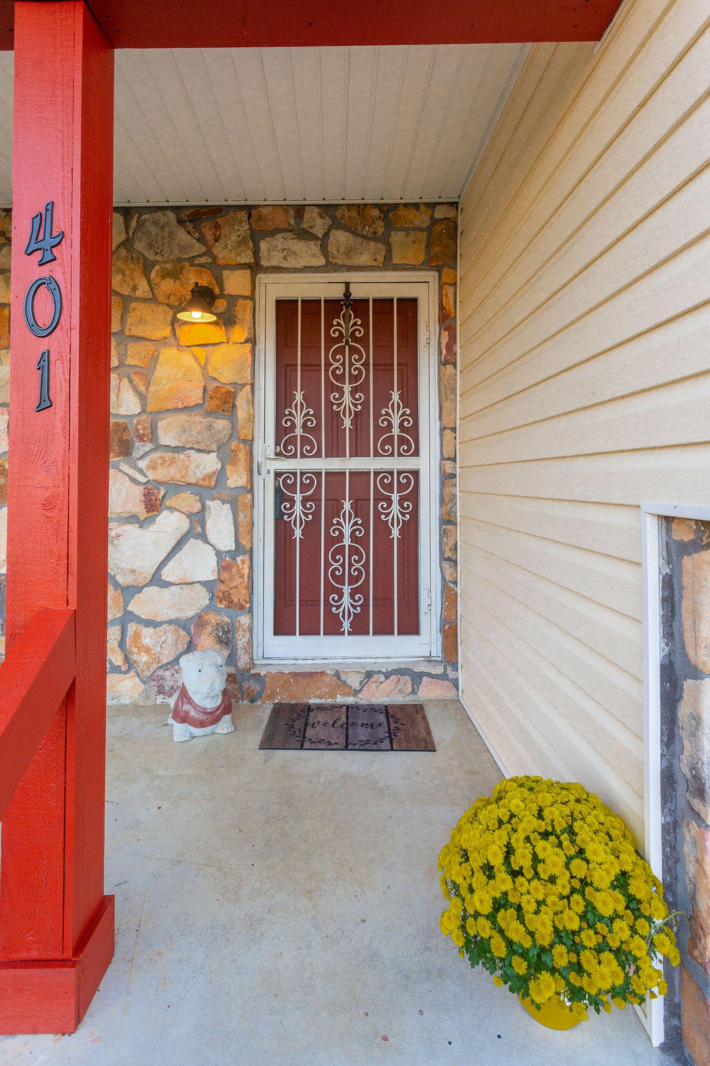 401 Graham Circle Rock Spring, GA 30739 - Photo 4 of 40 401Graham-6