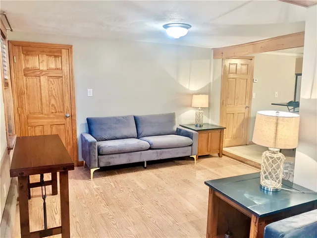 $4,250 | 20 Lee Avenue, Unit 2, Newport, RI 02840