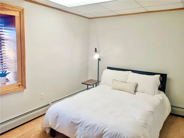 $4,250 | 20 Lee Avenue, Unit 2, Newport, RI 02840