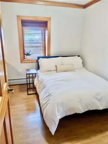 $4,250 | 20 Lee Avenue, Unit 2, Newport, RI 02840