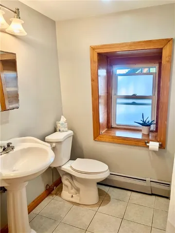 $4,250 | 20 Lee Avenue, Unit 2, Newport, RI 02840