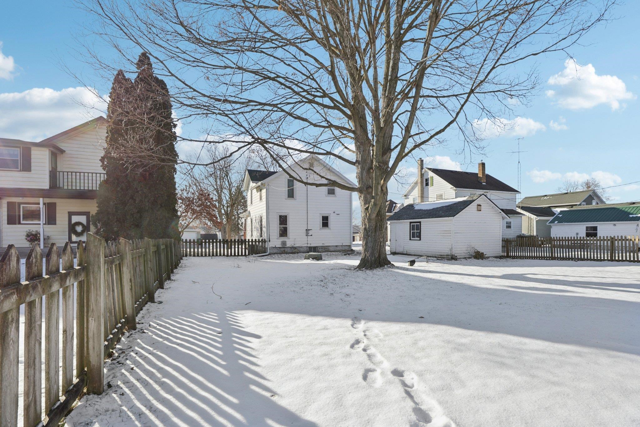 1215 10th Street Monroe, WI 53566 - Photo 29 of 35