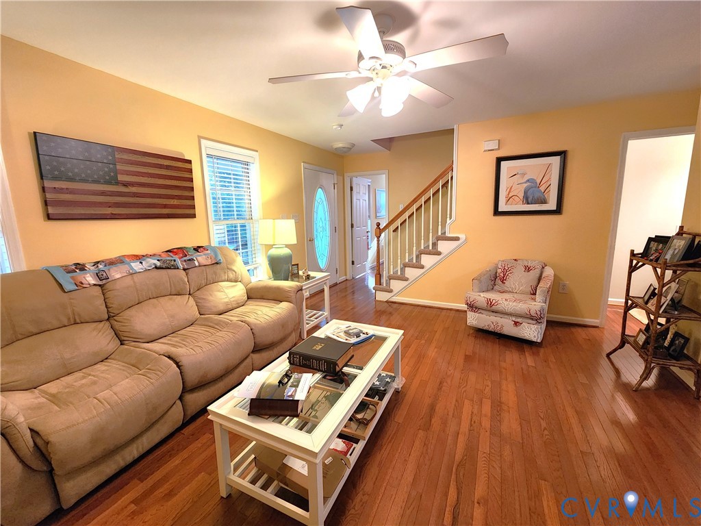 2744 Smokey Road Aylett, VA 23009 - Photo 8 of 72 Hardwood flooring, white window blinds, white ceil