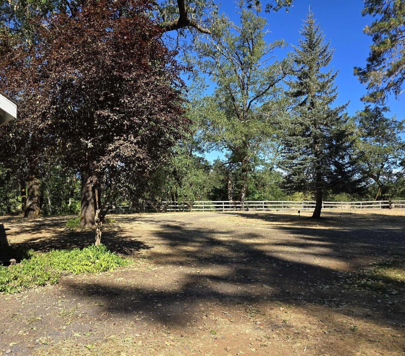 5048 Takilma Road Cave Junction, OR 97523 - Photo 17 of 28 5048 9