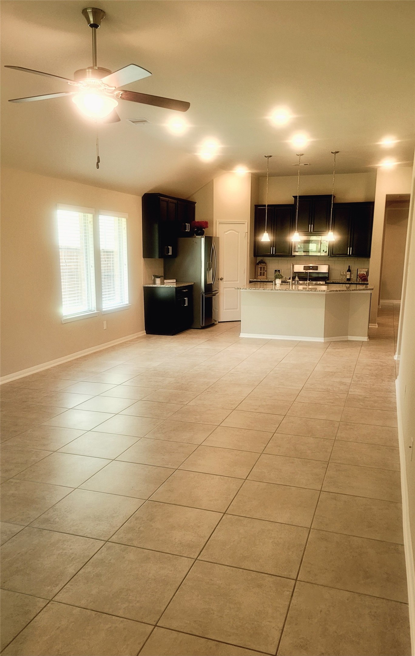 10659 Dolce Lane Rosharon, TX 77583 - Photo 12 of 32