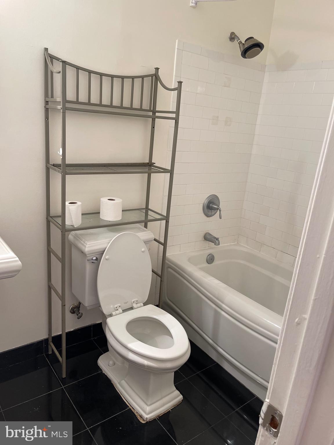 1011 Hunter Street, Unit F2 Baltimore, MD 21202 - Photo 27 of 30