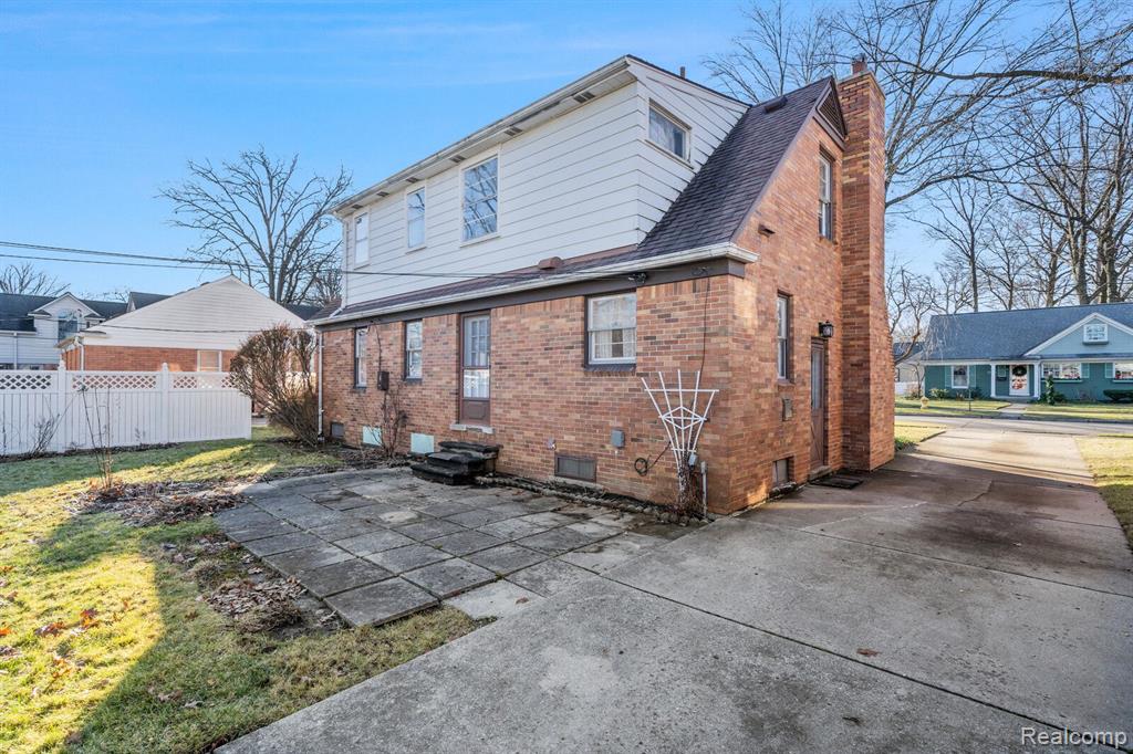 4292 Kenmore Road Berkley, MI 48072 - Photo 41 of 43