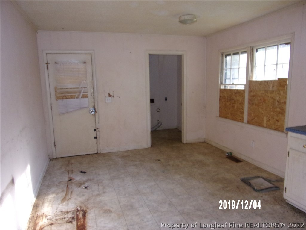 3332 Thompson Road Bunnlevel, NC 28323 - Photo 2 of 10 Gallery Image 2
