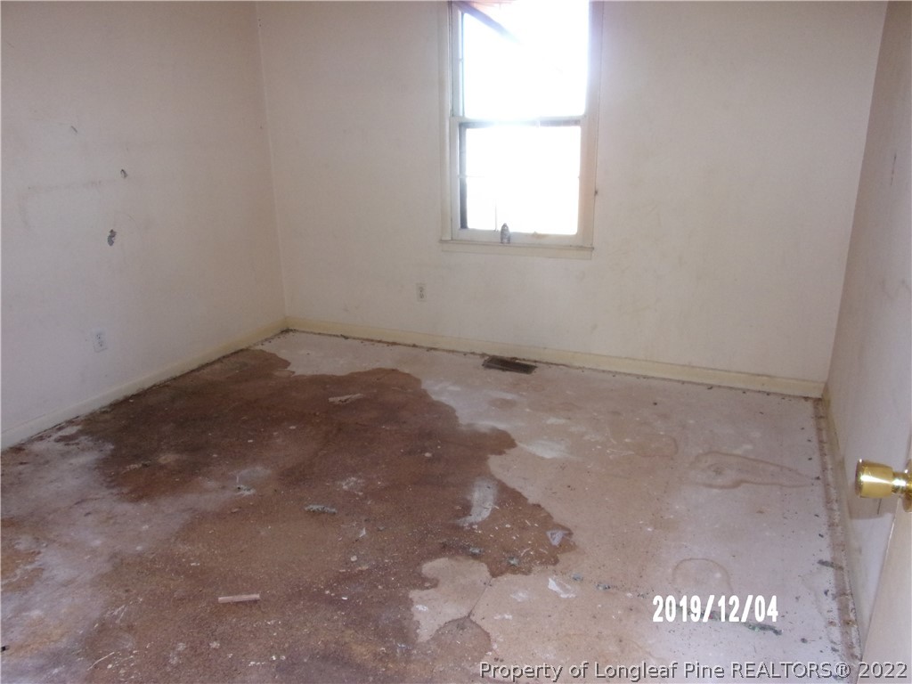 3332 Thompson Road Bunnlevel, NC 28323 - Photo 6 of 10 Gallery Image 6