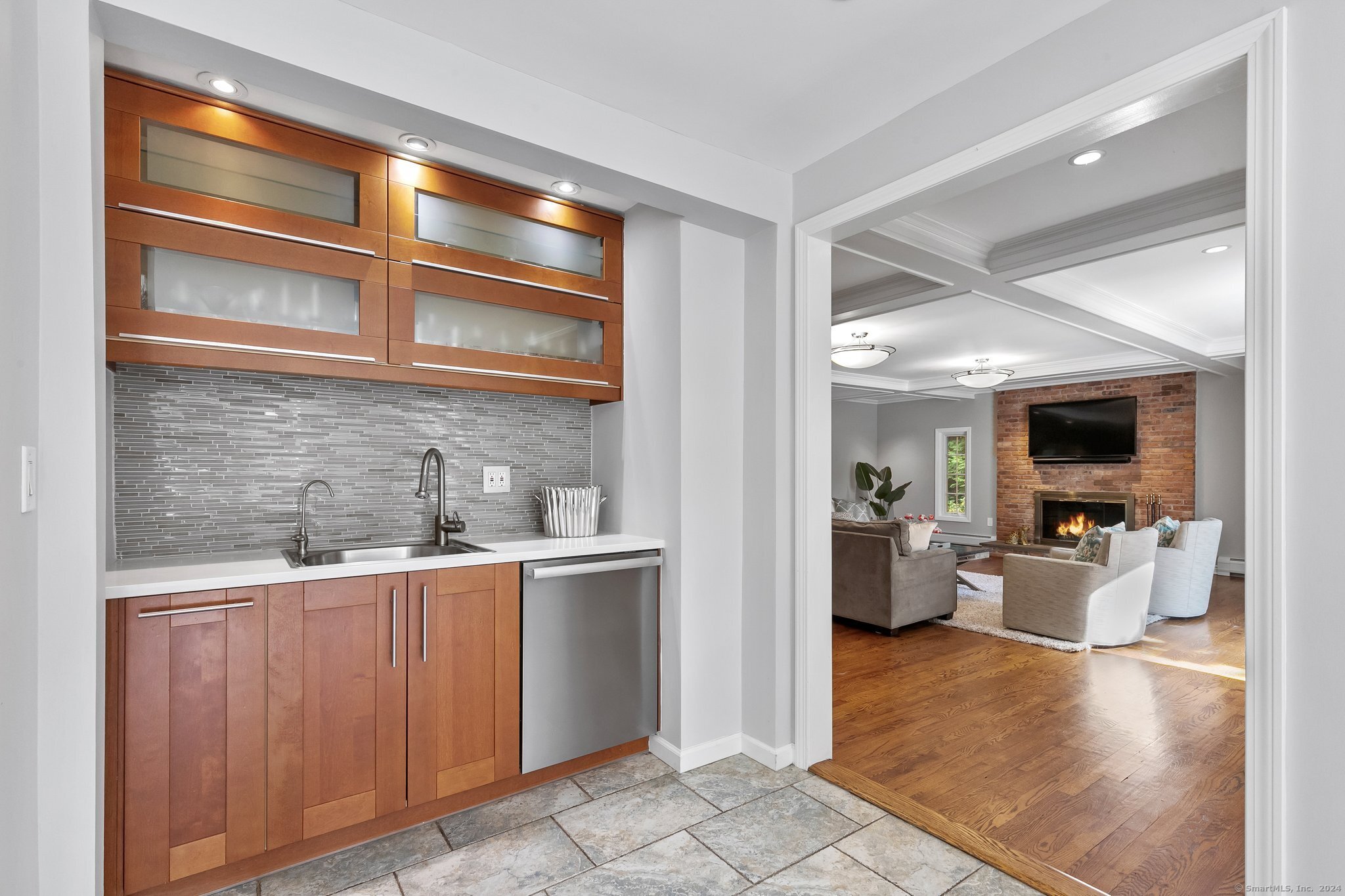 3 Valley Field Road Westport, CT 06880 - Photo 11 of 34