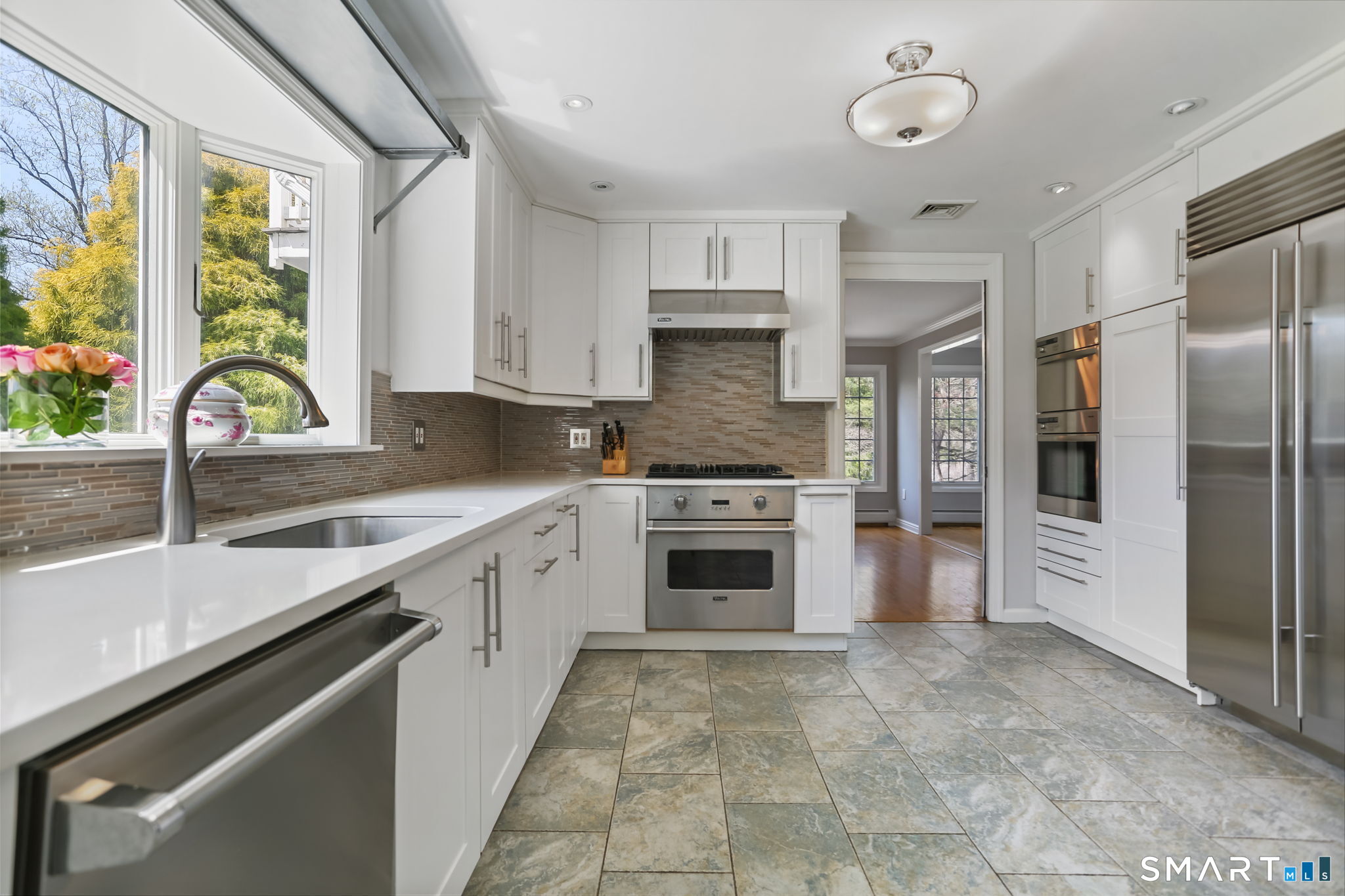 3 Valley Field Road Westport, CT 06880 - Photo 7 of 34