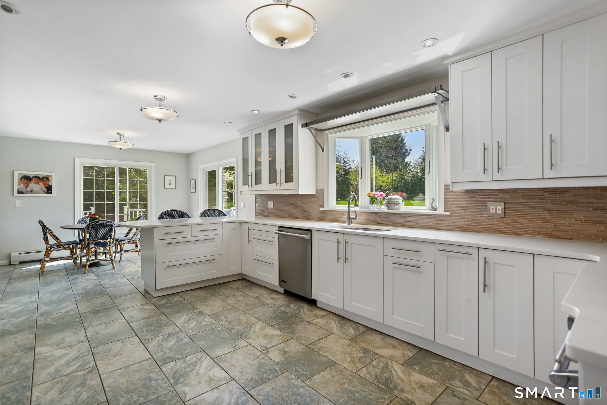3 Valley Field Road Westport, CT 06880 - Photo 8 of 34
