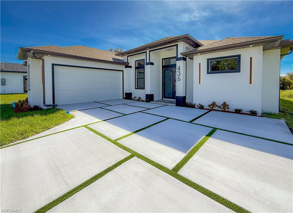 a front view of house with yard