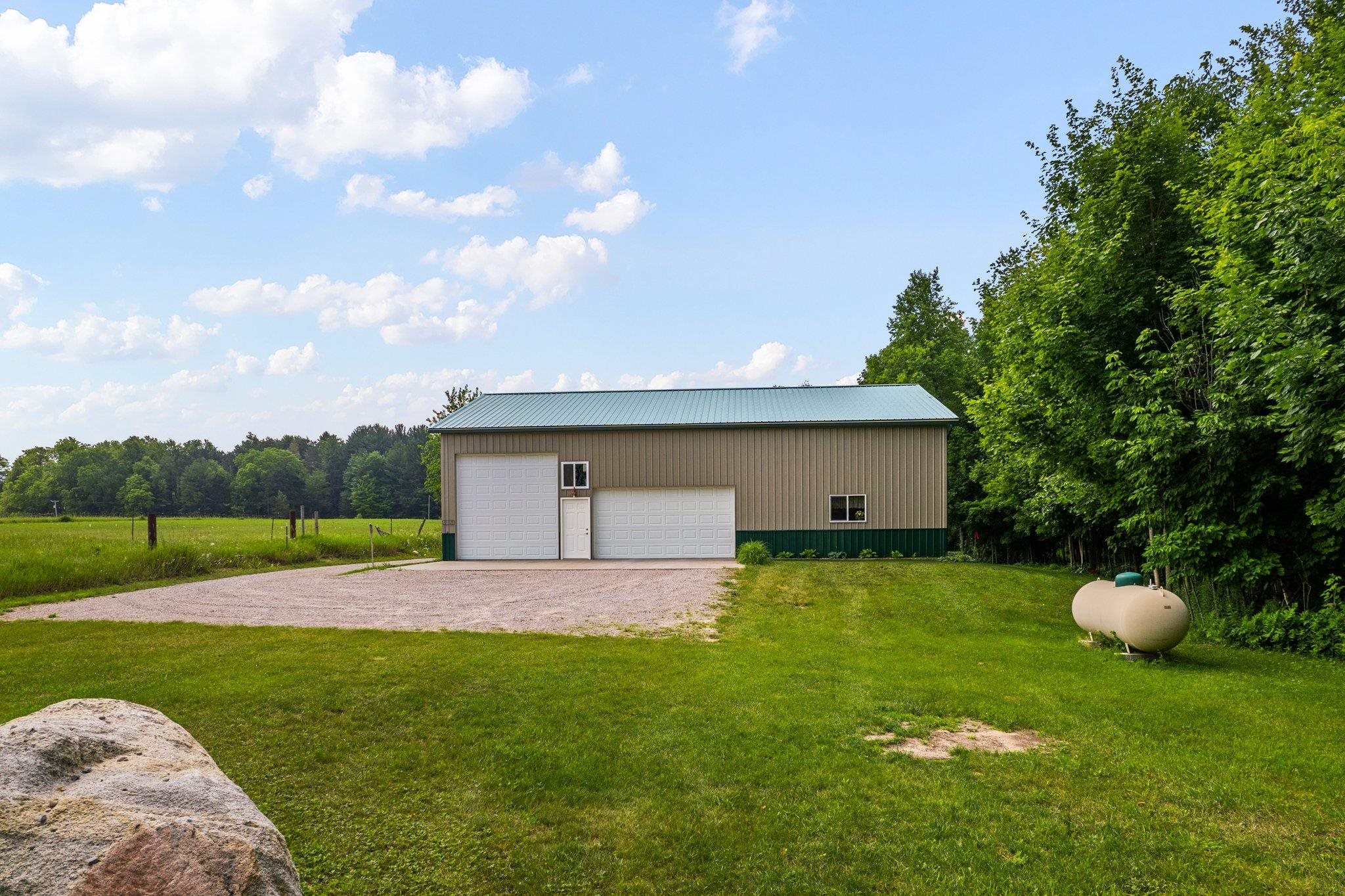 8157 Crisp Road Williamsburg, MI 49690 - Photo 5 of 38 1913028-4.JPG