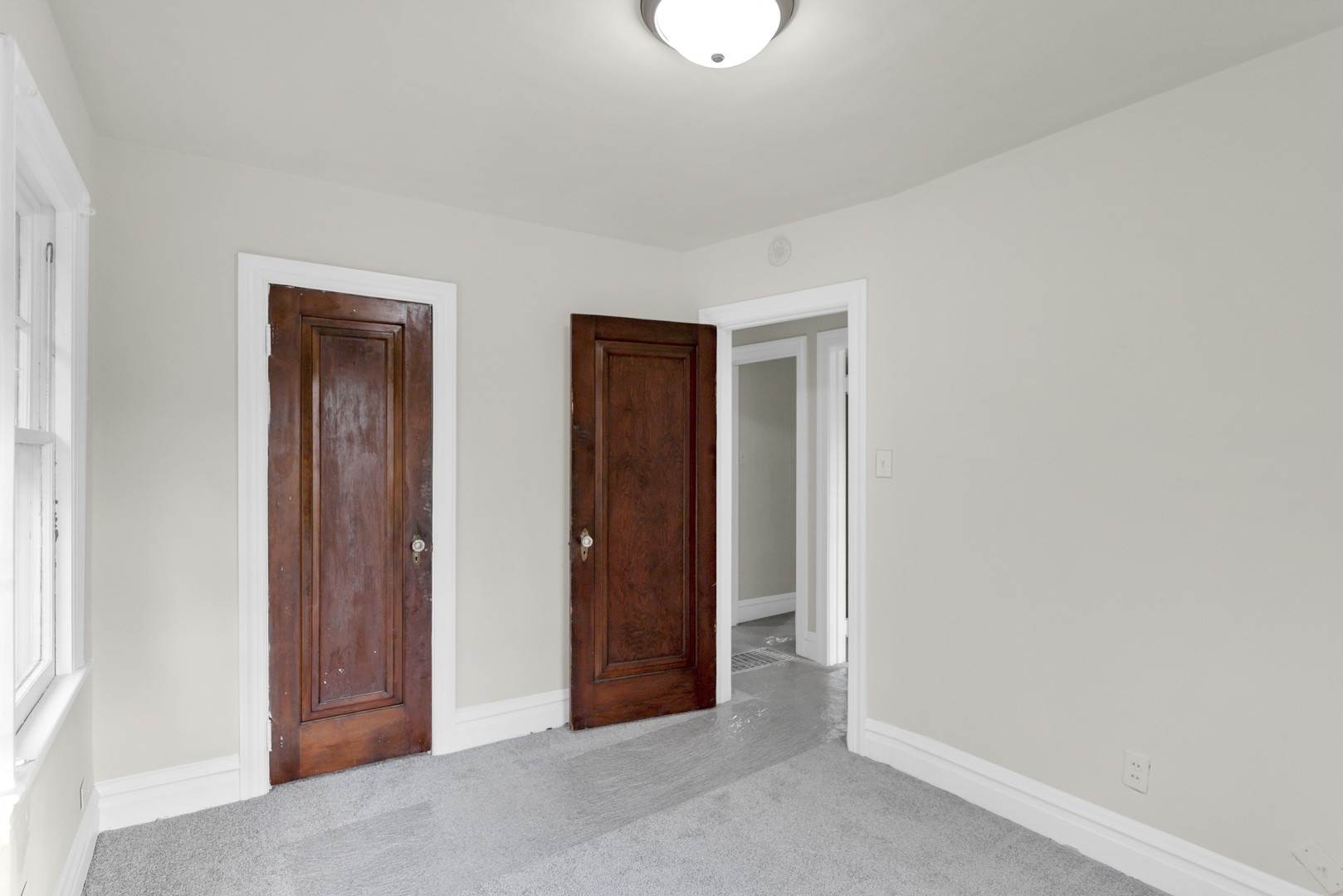 624 Lincoln Avenue Elgin, IL 60120 - Photo 18 of 24 a view of an empty room