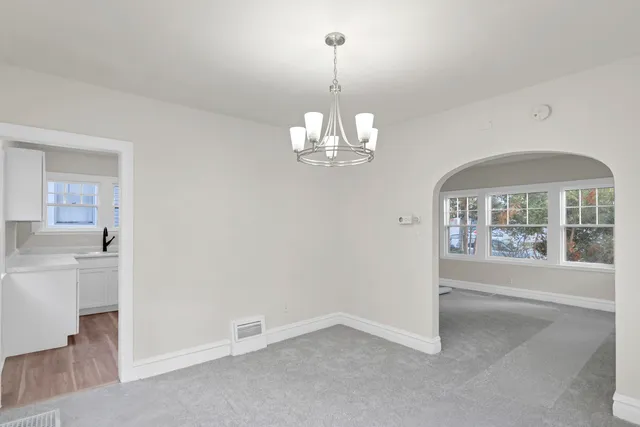 $269,000 | 624 Lincoln Avenue, Elgin, IL 60120