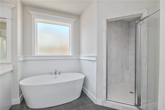 $739,950 | 6115 Lewis Drive, Shawnee, KS 66226