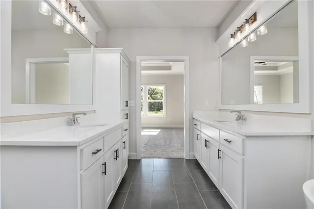 $739,950 | 6115 Lewis Drive, Shawnee, KS 66226